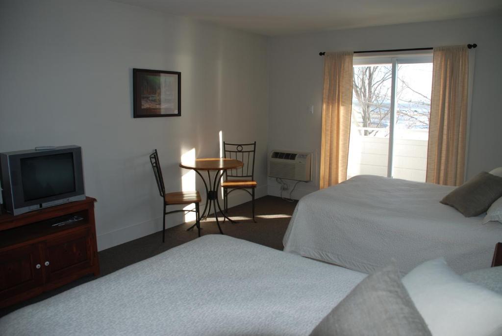 Auberge La Courtepointe Petite-Riviere-Saint-Francois Zimmer foto